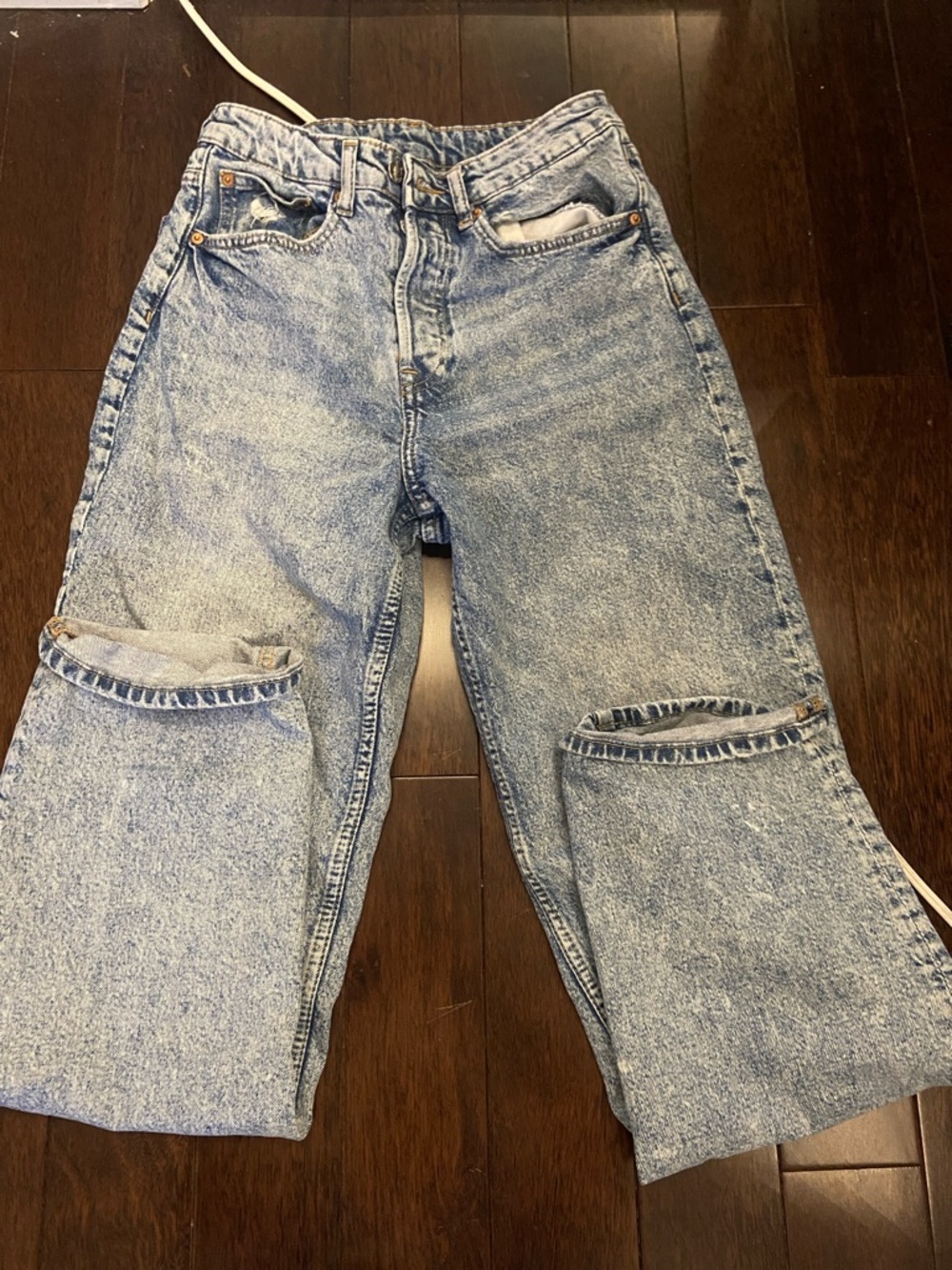 H&M Light Wash Jeans with 3-Button Closure